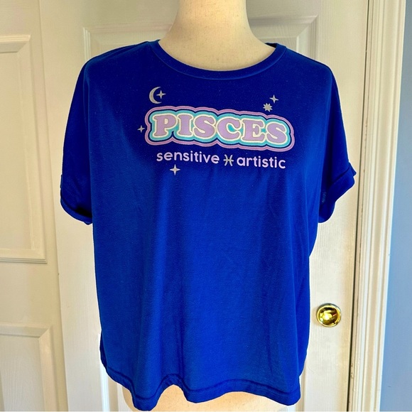 Sugar & Jade Girls Pisces Zodiac Graphic Tee Shirt XL 16/18 Blue Sleepwear Tween - Picture 1 of 4